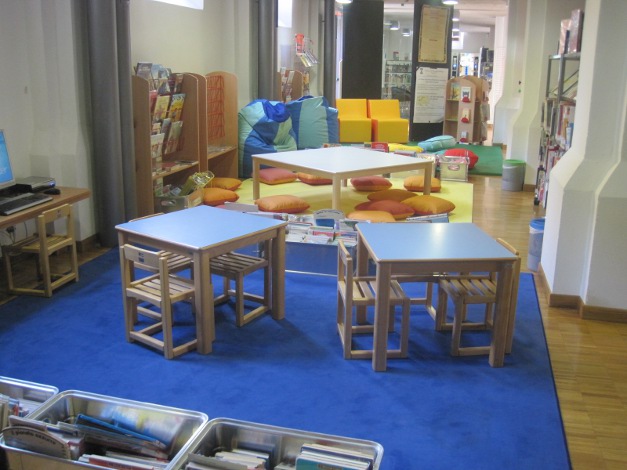 Biblioteca_Area_bambini